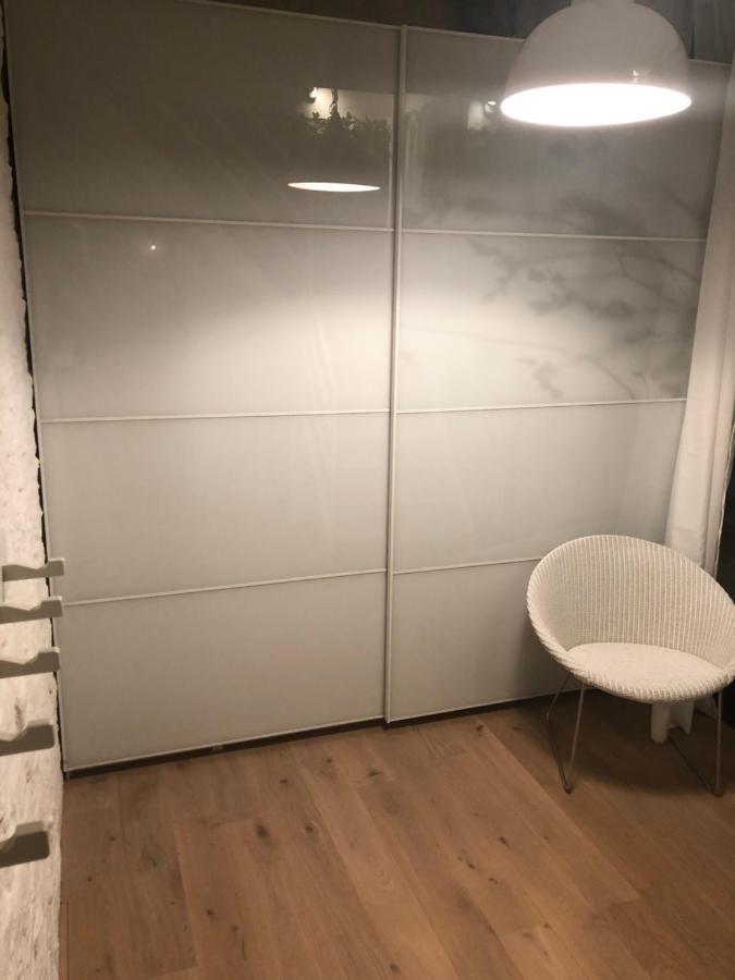 Lichtrijke Loft Bij Restaurant Den Olifant Apartment Ieper Ngoại thất bức ảnh